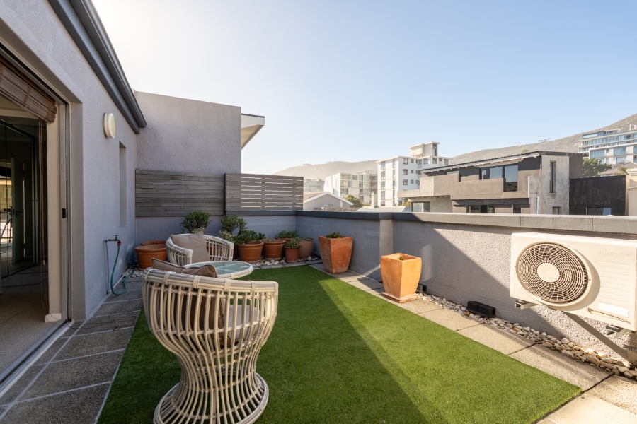 4 Bedroom Property for Sale in Bantry Bay Western Cape